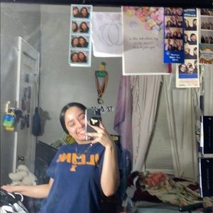 Meet your Posher, Anahi